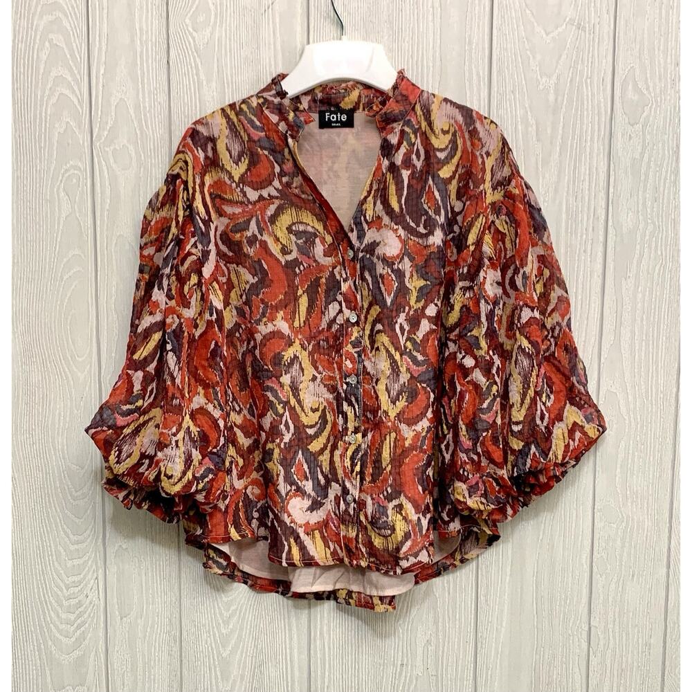 Fate Red Print 3/4 Sleeve Top V-Neck Small
